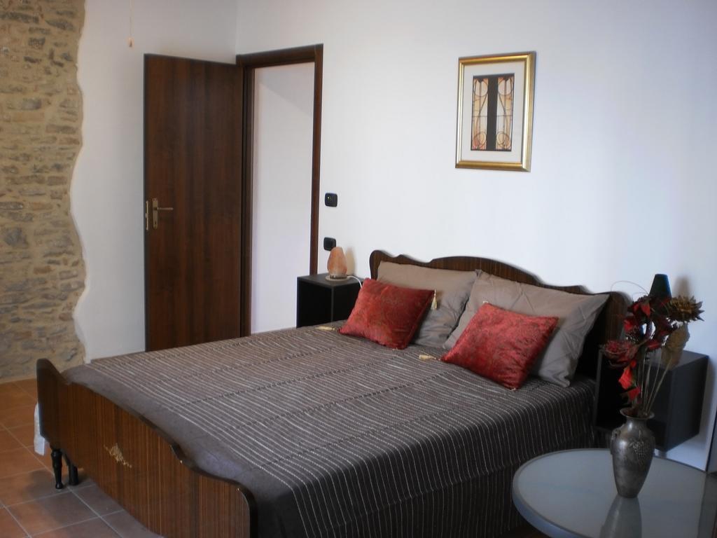 Apartment Stay Bel Piemonte Dogliani Bagian luar foto